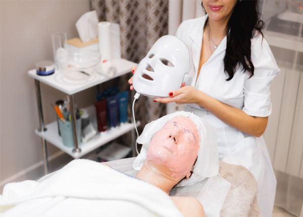 Kỹ thuật chăm sóc da