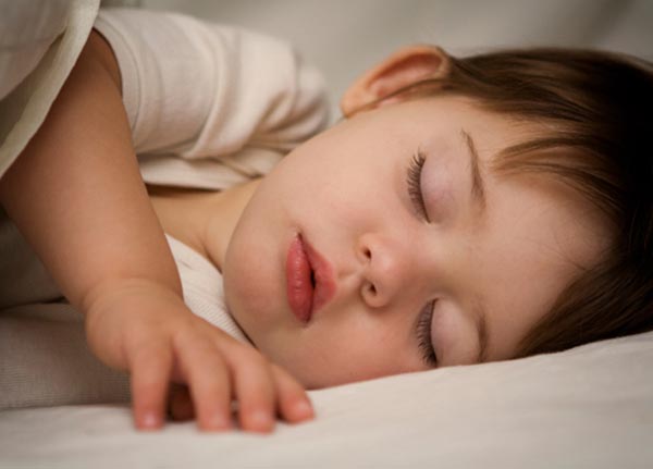 Chứng ngưng thở khi ngủ có thể xảy ra ở mọi trẻ em