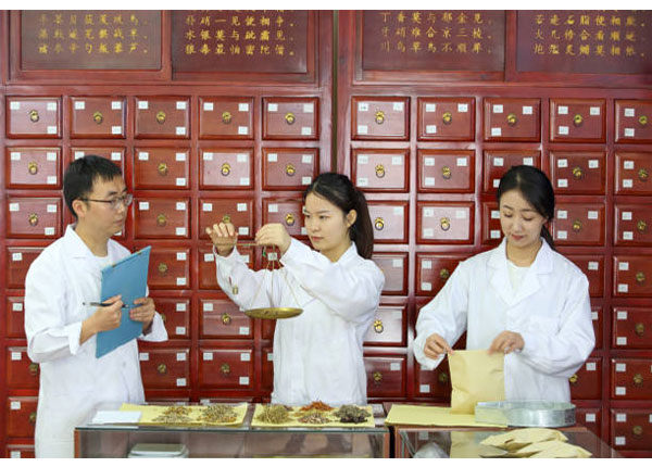 trung cấp y học cổ truyền